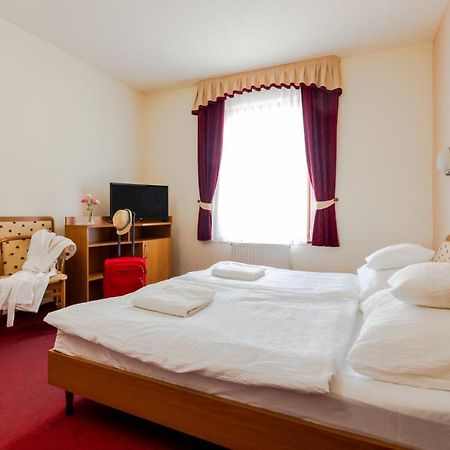 Hotel Imperial Gyogyszallo Es Gyogyfurdo كيسكوروس المظهر الخارجي الصورة