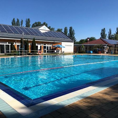 Hotel Imperial Gyogyszallo Es Gyogyfurdo كيسكوروس المظهر الخارجي الصورة
