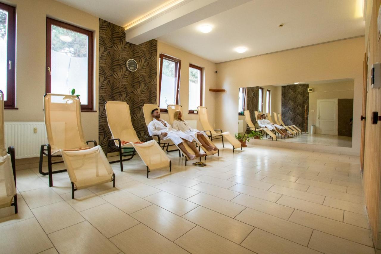 Hotel Imperial Gyogyszallo Es Gyogyfurdo كيسكوروس المظهر الخارجي الصورة